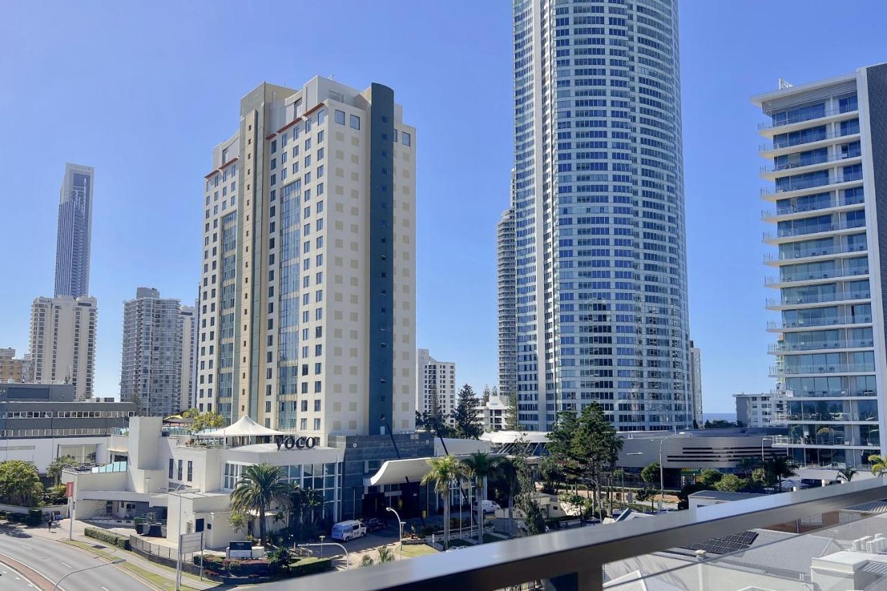Ferienwohnung E.S. Surfers Paradise Gold Coast Exterior foto